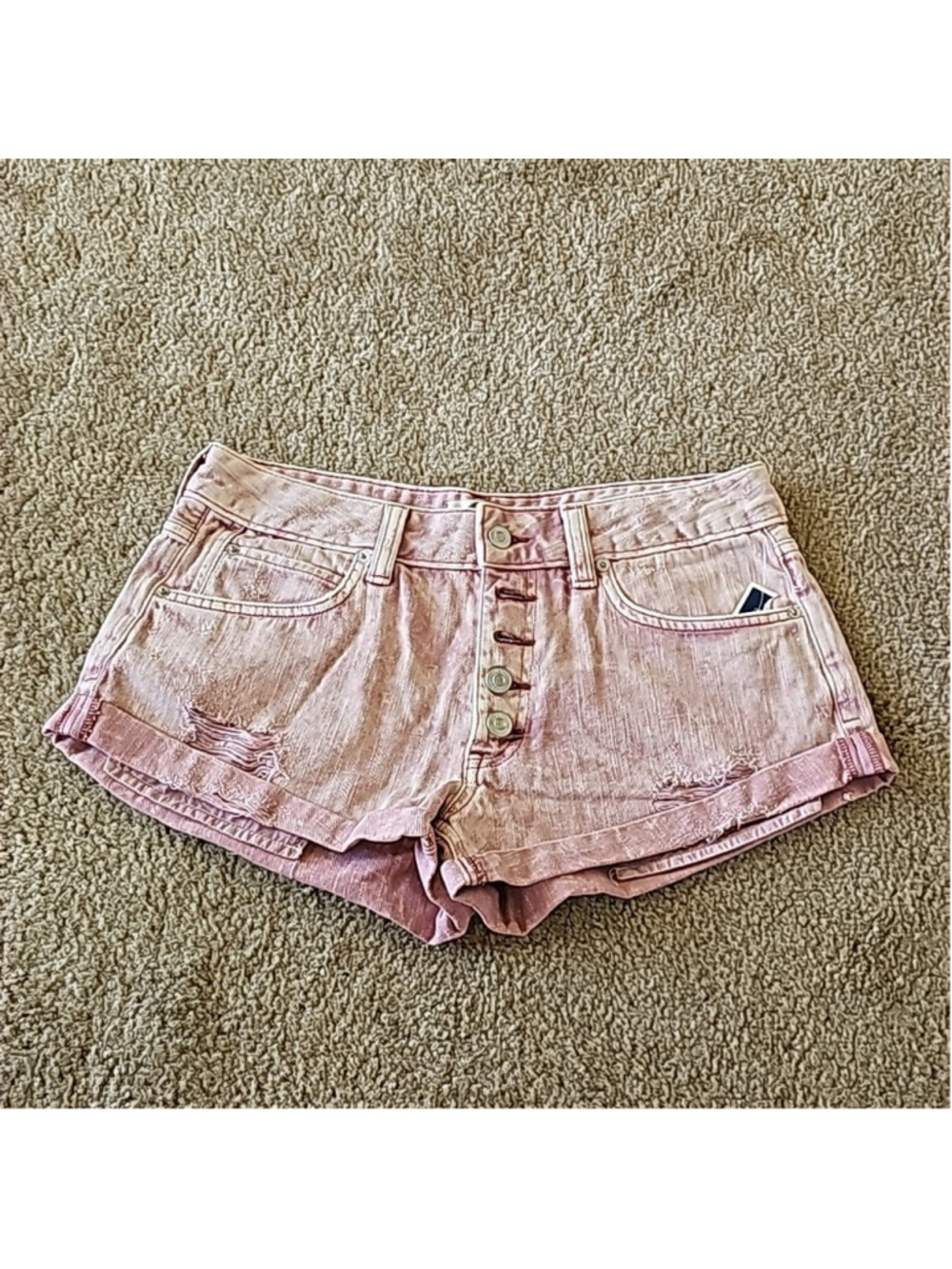 Free people - We the Free button-up pink distressed jeans short Size 27